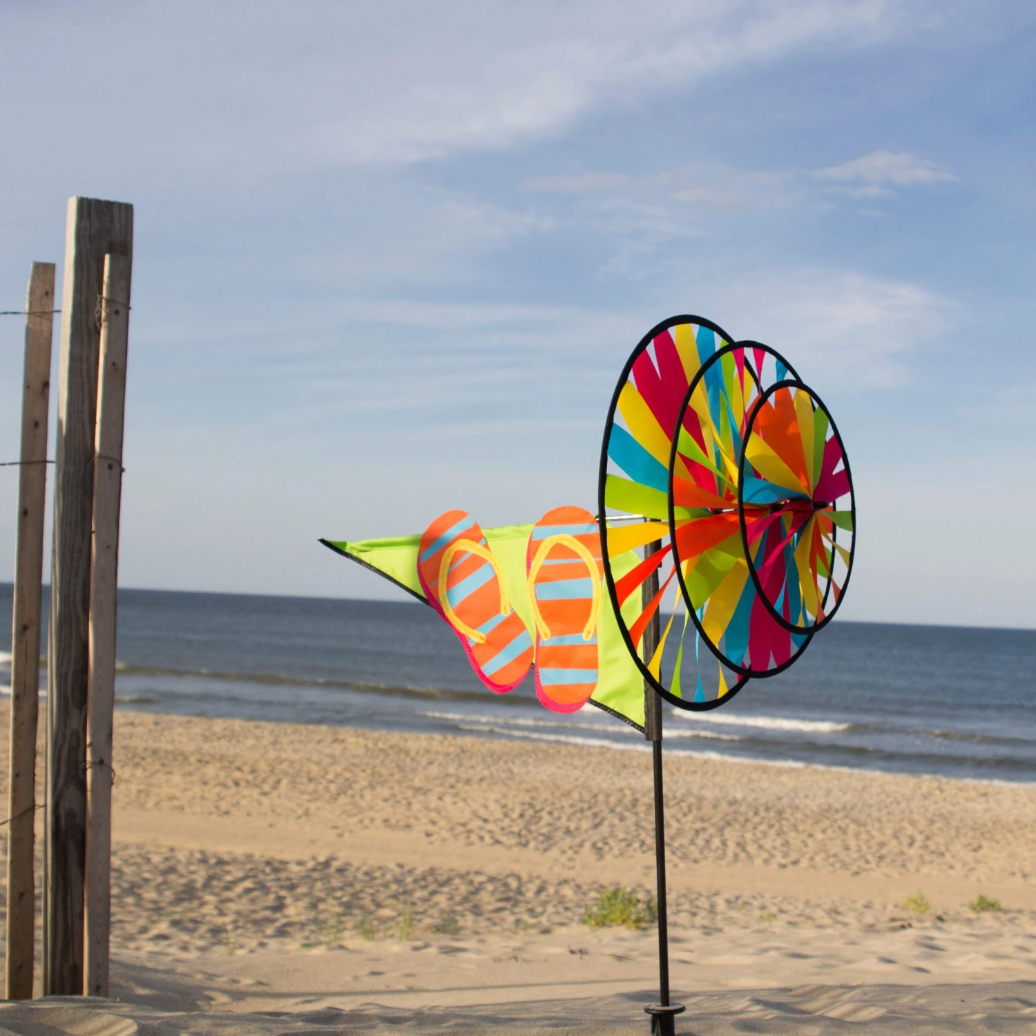 WindGarden Triple Spinner - Flip Flops