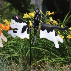 WindGarden Petite Spinner - Black & White Cat